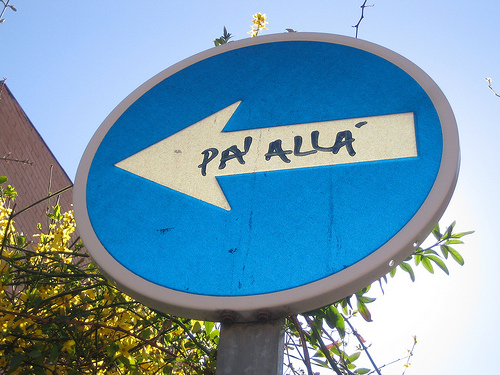 Ola limpia en un spot de surf del Cabo de Gata, Almería